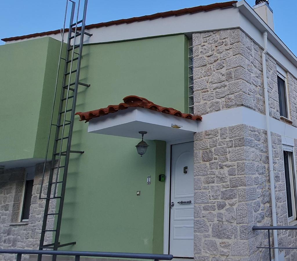 Villa Πέτρα, Ελιά Και Λεβάντα Tolón Exterior foto