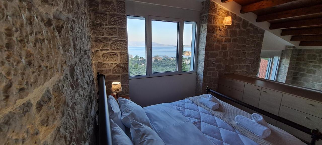Villa Πέτρα, Ελιά Και Λεβάντα Tolón Exterior foto