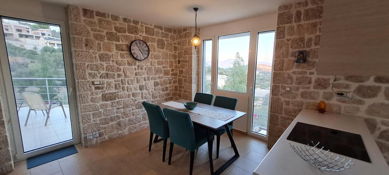 Villa Πέτρα, Ελιά Και Λεβάντα Tolón Exterior foto