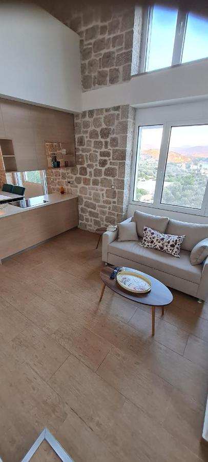 Villa Πέτρα, Ελιά Και Λεβάντα Tolón Exterior foto